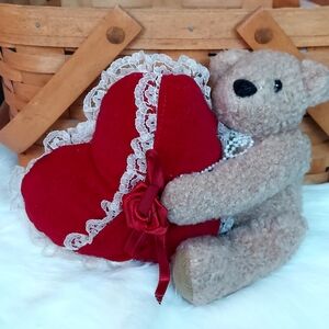 Sweet Valentine Bear